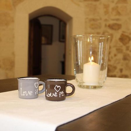 Altana Di Tufo Bed & Breakfast มอลเฟตตา ภายนอก รูปภาพ