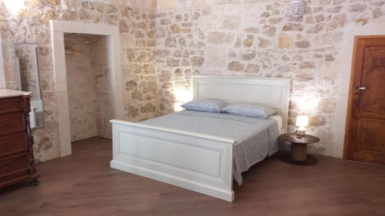 Altana Di Tufo Bed & Breakfast มอลเฟตตา ภายนอก รูปภาพ