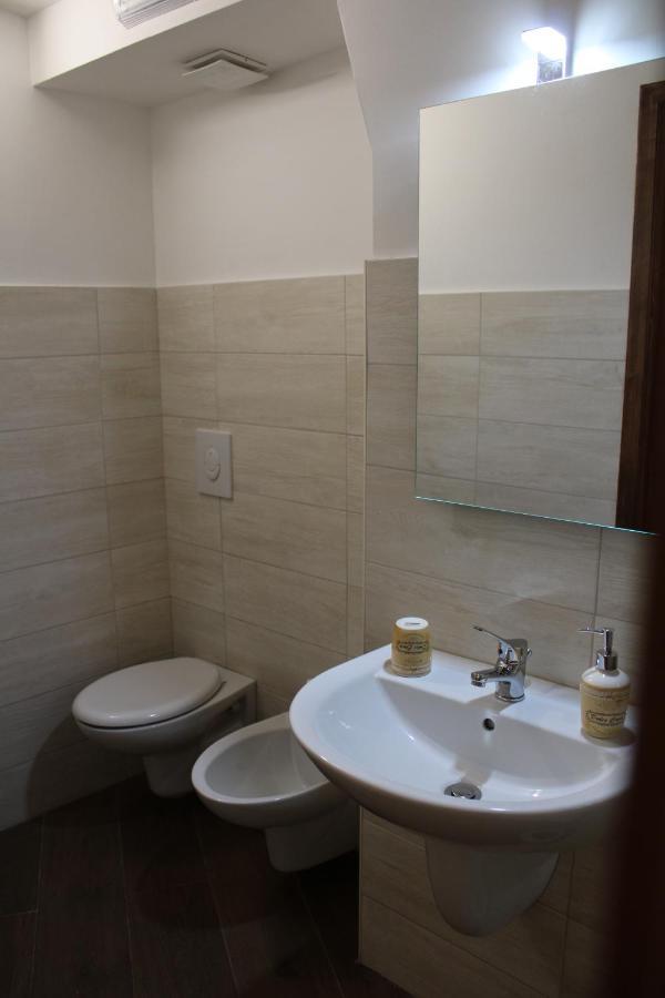 Altana Di Tufo Bed & Breakfast มอลเฟตตา ภายนอก รูปภาพ